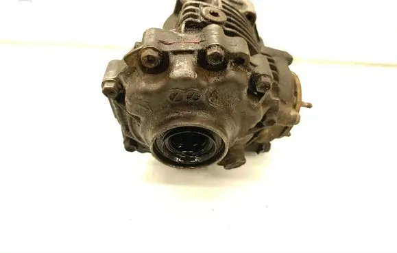 Gearbox transfer box case