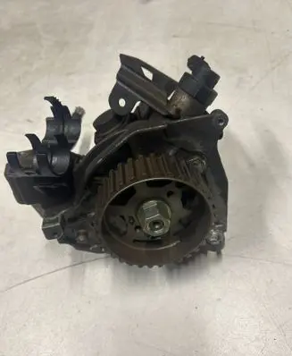 Peugeot 307 Fuel injection high pressure pump 9656300380