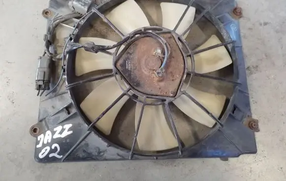 Honda Jazz Radiator cooling fan shroud OEM