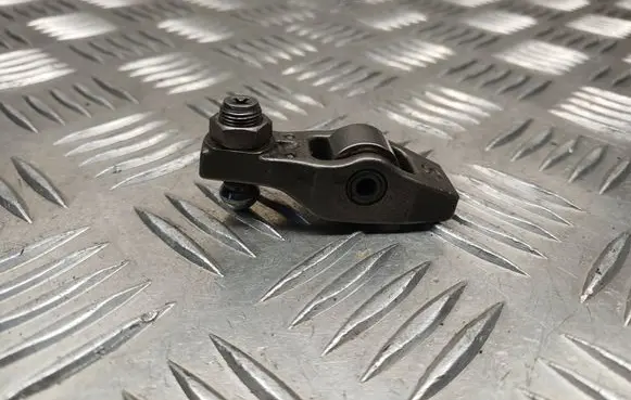Mitsubishi Pajero Valve rocker arm 