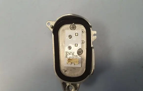 Audi Q5 SQ5 LED ballast control module 8R0941475B