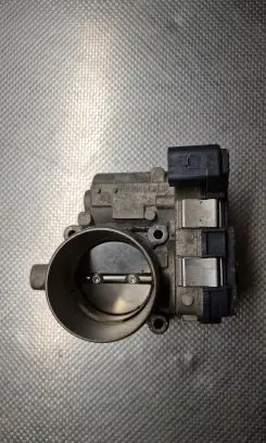 Volkswagen Golf VII Throttle valve 03F133062B