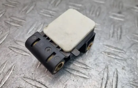 BMW 1 E81 E87 Airbag deployment crash/impact sensor 6911003 65776911003 120309