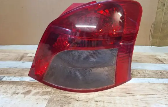 Toyota Yaris Rear/tail lights