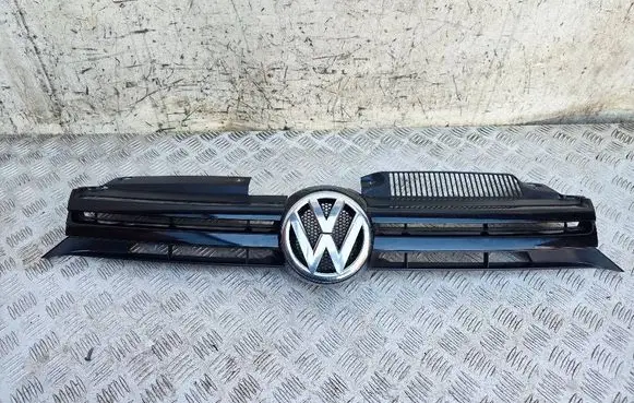 Volkswagen Golf VI Front bumper upper radiator grill 5K0853651 5K0853653