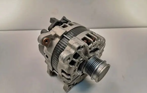 Volkswagen Multivan T6 Generator/alternator 05E903026P