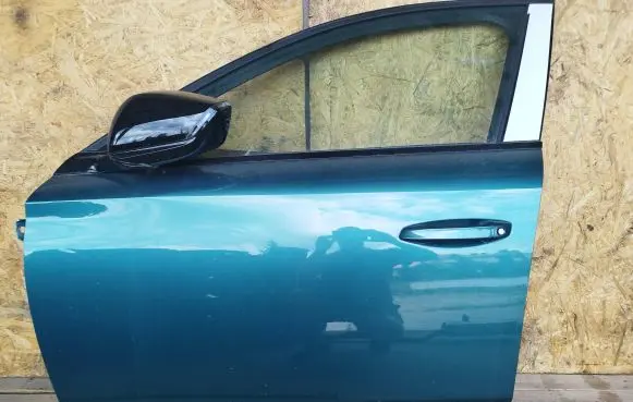 Peugeot 308 Front door