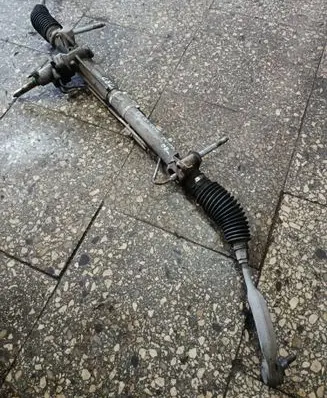 Peugeot 407 Steering rack 