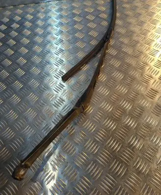 BMW 5 E60 E61 Windshield/front glass wiper blade 