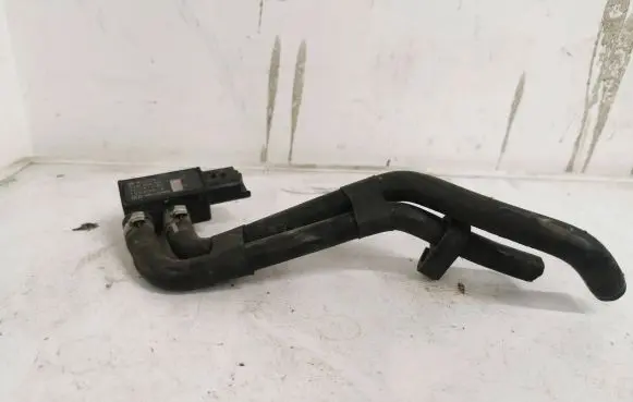 Peugeot 5008 Exhaust gas pressure sensor 0281006300 9677816180 190403T2