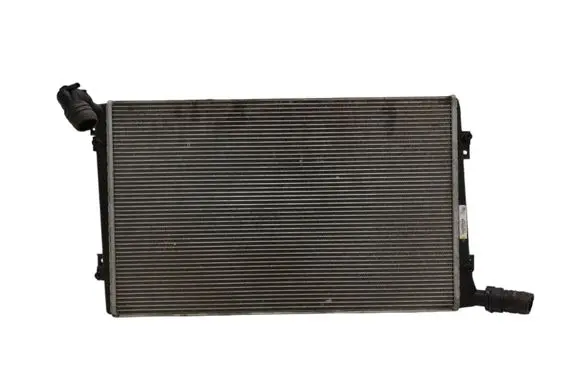 Volkswagen PASSAT B6 Coolant radiator 3C0121253S