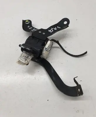 Honda CR-V Middle seatbelt (rear) 82480SWWG0 6080270