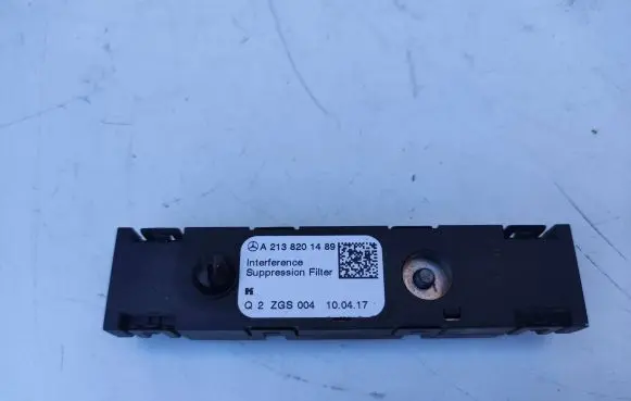 Mercedes-Benz E W213 Aerial antenna amplifier A2138201489 ZGS004