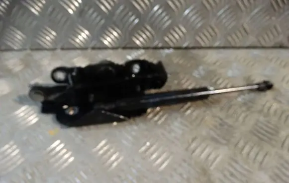Mercedes-Benz S W222 Tailgate/trunk/boot hinge