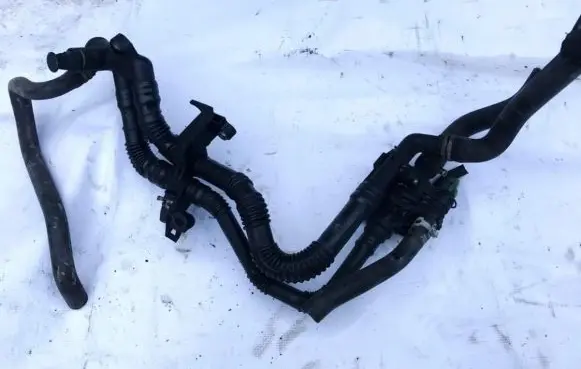 Ford Focus Engine coolant pipe/hose 9647767180