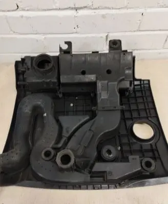 Volkswagen Touran I Engine cover (trim) 03C129607N 4608385916