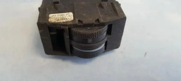 Audi A2 Headlight level height control switch 8Z0919094