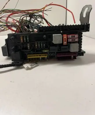 Mercedes-Benz C W204 Power management control unit 2049060305 5DK01102212