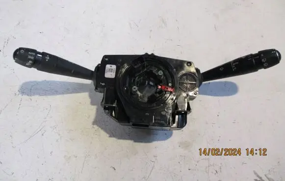 Peugeot 408 P54 Wiper turn signal indicator stalk/switch 98313019ZD