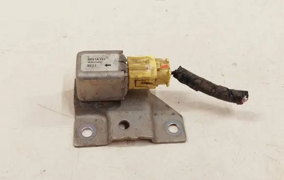 Peugeot iOn Airbag deployment crash/impact sensor 8651A151