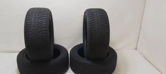 BMW 1 F20 F21 R17 winter tire ICEPTEVO2