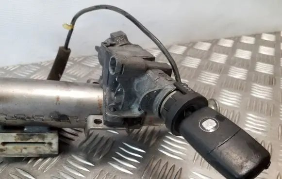 Seat Alhambra (Mk1) Ignition lock 4B0905851B