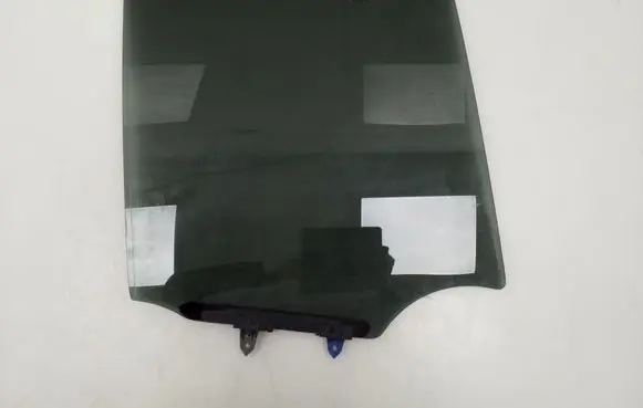 Nissan X-Trail T30 Rear door window glass 82301JG00A