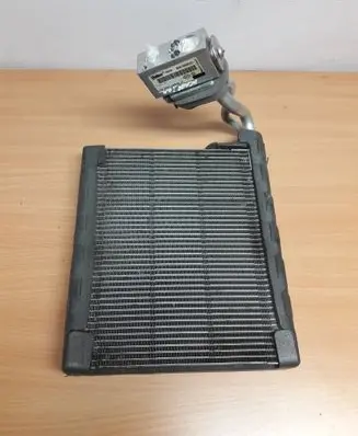 Renault Kadjar Air conditioning (A/C) radiator (interior) T61704A HFO1234YF 52421990