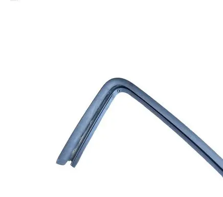 Ford Mustang V Front door glass trim molding R336351238AA