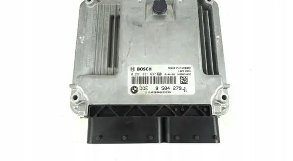 BMW 3 F30 F35 F31 Engine control unit/module ECU 0281031637