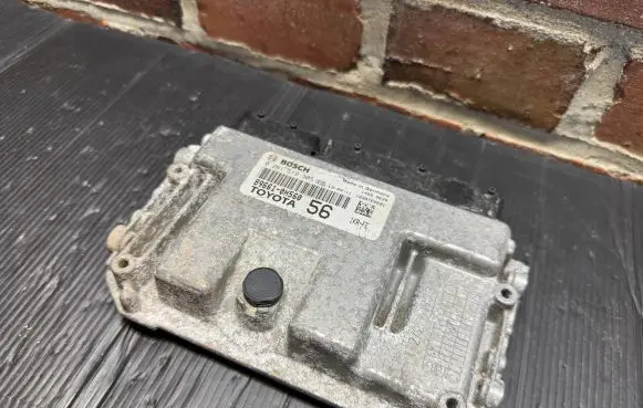 Toyota Aygo AB40 Engine control unit/module 896610H560 1039T24681 0261S19305