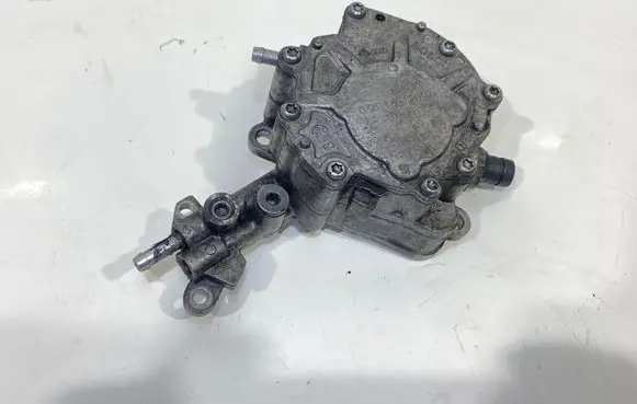 Audi A6 S6 C6 4F Vacuum pump 038145209M