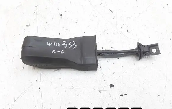 Volkswagen Tiguan Front door check strap stopper 5n0839267