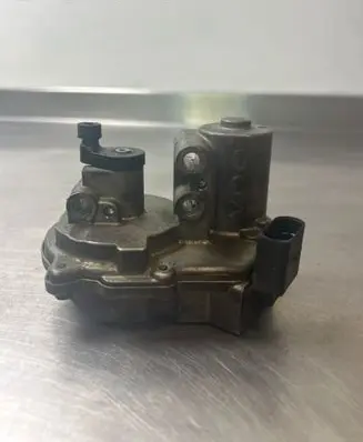 Skoda Octavia Mk2 (1Z) Intake manifold valve actuator/motor A2C53022956