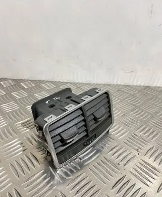 Audi A6 S6 C6 4F Rear air vent grill 4F0819203