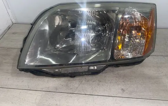 Mitsubishi Endeavor Headlight/headlamp P2089L