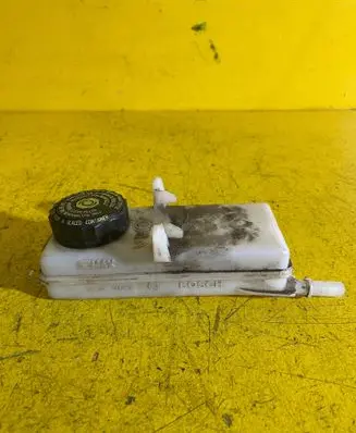 Peugeot 308 SW Brake fluid reservoir 9680931580