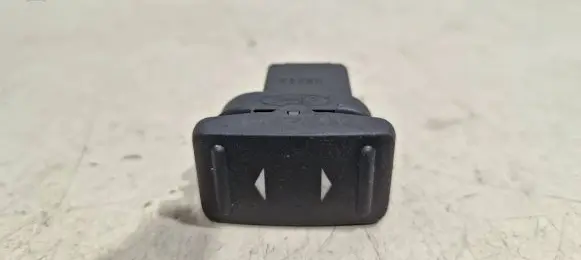Ford Focus Electric window control switch 03168700