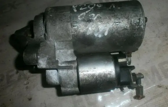 Peugeot 206 Starter motor 1005821815