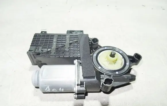 Citroen C4 Grand Picasso Front door window regulator motor 9682495880