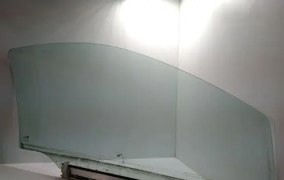 Opel Corsa C Front door window/glass (coupe) 