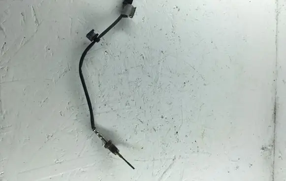 BMW 3 GT F34 Exhaust gas temperature sensor 8589818