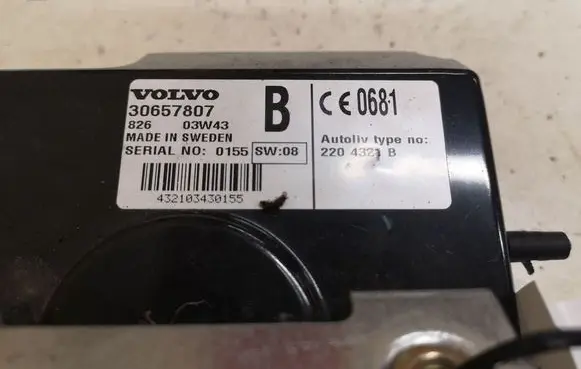Volvo XC90 GPS navigation control unit/module 30657807
