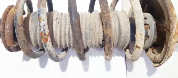 Volkswagen Golf III Front coil spring