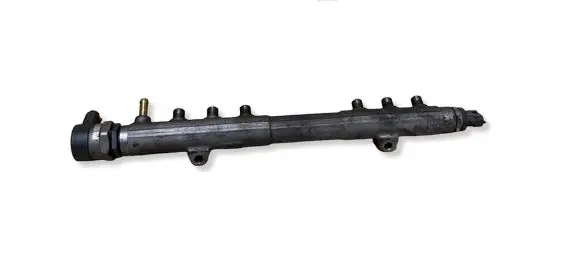 Volvo XC90 Fuel main line pipe 30777554