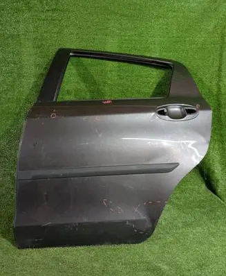 Toyota Yaris Rear door 