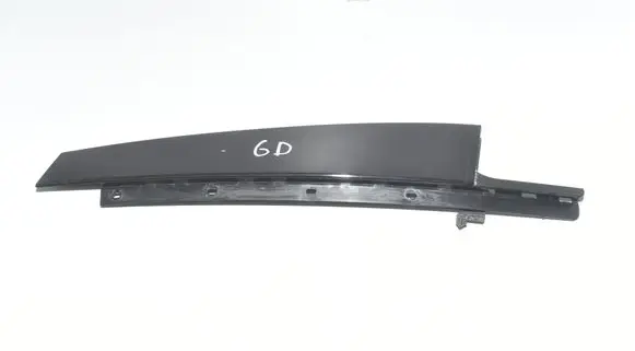 BMW 2 F46 Rear door glass trim molding 7316780 51357316780