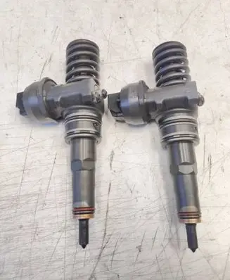 Volkswagen Touareg I Fuel injectors set 0414720220