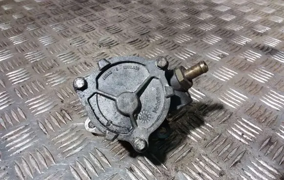 Vacuum pump