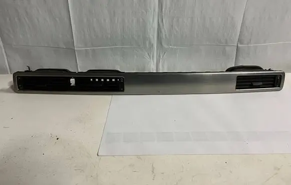 Volvo V70 Dash center air vent grill 30715143 ESW567
